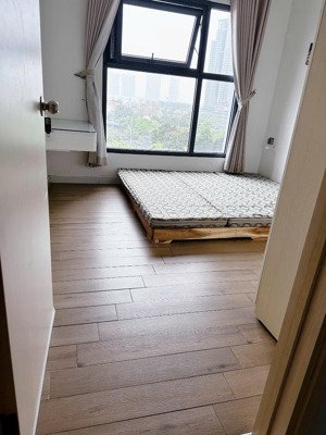 cần bán căn 45m toà a westbay giá 2.95 tỷ bao phí có sẵn dòng tiền khách thuê