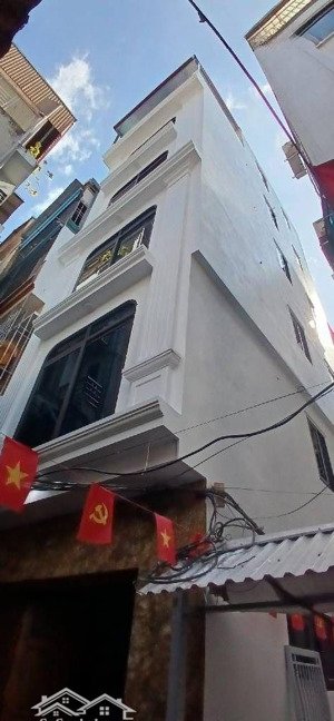 xuân đỉnh -nhà mới- dân xây lô góc - thang máy êm du nhỉnh- 10tỷ nhà rất thoáng, ở s