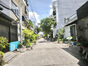 sát bên aeon tân phú, đối diện kdc sơn kỳ- 4 tầng 76m2- ngang 5.5m bề thế- chỉ 6.9t còn bớt.