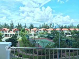 cần bán biệt thự sân vườn 2 tầng, 150m2 đất ngay khu biệt thự phúc lộc viên - sơn trà