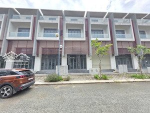 nhà mặt tiền 4 tầng phố đông village quận 2, sổ hồng bán nhanh 10,7 tỷ