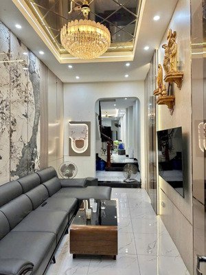 bán nhà la thành, đống đa, 67 m2, 7 phòng, dòng tiền, ô tô, thang máy, 2 thoáng trước sau