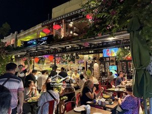 bán nhà mặt tiền đường la hối trái tim phố cổ hội an 20 tỷ cho thuê 80tr/ tháng