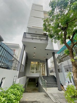 building rẻ nhất quận 2- mặt tiền lê văn thịnh - 5.5 x 28 - hầm 6 tầng 22.9 tỷ tl