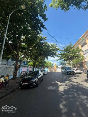 bán đất tặng nhà 2 tầng, mặt tiền thi sách, trung tâm nha trang, khu vực kinh doanh tốt