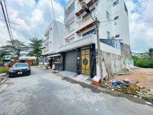 chủ bán 80m2 đất sát mặt tiền lê văn lương, ngay cầu long kiển, hẻm xe hơi, giá 5.1 tỷ