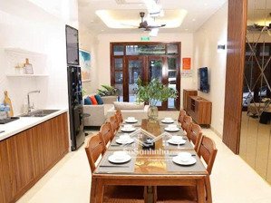 chính chủ cho thuê gấp , 5 tầng full đồ đẹp, ở luôn