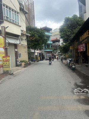 nhà 4 tầng 52m2 phố hoàng ngân - kinh doanh - ngõ thông - ô tô đỗ cửa.