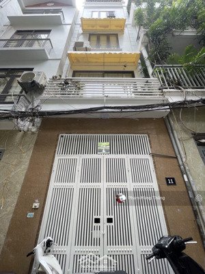 chỉ hơn 11 tỷ dòng tiền 30tr/tháng phố trương định, hai bà trưng.50m. 5t. mt 4,5m. 15m ra mặt phố