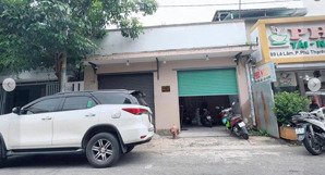 chính chủ cần bán nhà mặt tiền đường lê lâm ngang 7.9m mặt tiền kinh doanh mọi ngành nghề.