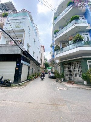 bán nhà siêu phẩm nhà lô góc hxh 6m p.10 tân bình 60m 3 tầng nhỉnh 9 tỷ vị trí cực hiếm