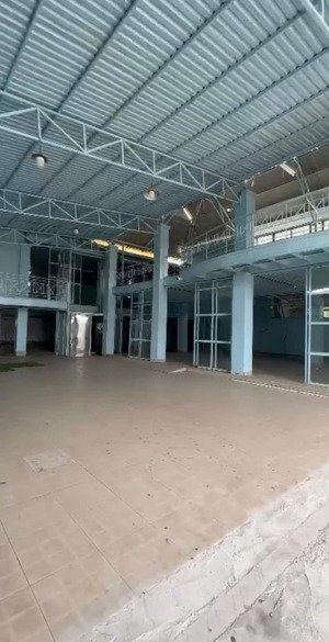 kho diện tích lên đến 850m2 cần cho thuê gấp ở nguyễn văn linh