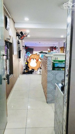 mt bến vân đồn 62.2m2 nhà 6 tầng btct mới hoàn công đủ. lề 6m. kdc dân trí cao. chỉ 21 tỷ tl sâu