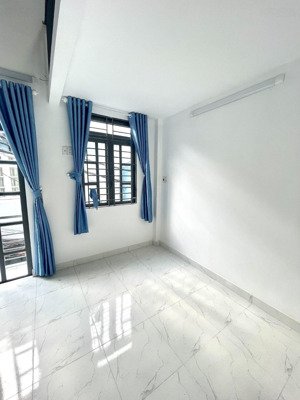 bán nhà hiếm nguyễn thị tầng quận 8 hẻm thông 16m2 4x4m 3 tâng hoàn công đủ nhỉnh 2tỷ