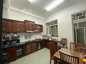 bán nhà gần chợ tân hương , ô tô đỗ cửa, 65m2 ,phường tân quý, quận tân phú,chỉ 6.x tỷ