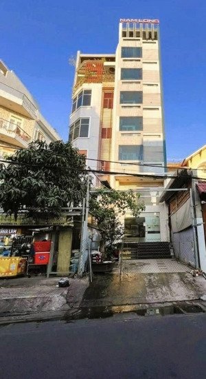 bán nhà mặt tiền bến vân đồn 5 tầng đoạn đẹp kinh doanh sầm uất