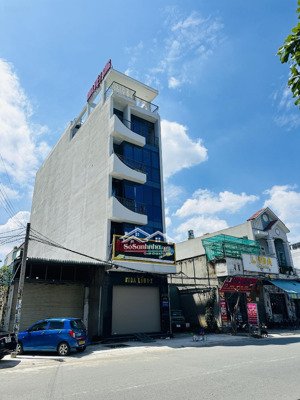 nhà 5 lầu 625m2 sàn, sổ đã hoàn công. mặt tiền trục chính đường d1 trong kdc vietsing.