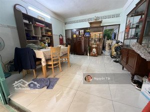 hot, bán gấp nhà mặt tiền đinh liệt, tân phú, 56m2, 3 tầng, đường rộng 10m lề 3m, chỉ nhỉnh 4 tỷ.