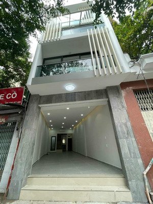 siêu hiếm - mặt tiền lê thị riêng, quận 1 - dt: 4,5m x 15m - 4 tầng - giá: 36 tỷ