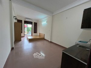 cho thuê nhà trọ ở đường lê trọng tấn, nhà thang bộ, giá cực chất 4,5 triệu, 35m2