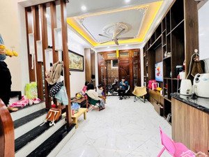 cần tiền trả bank bán nhà 5 tầng sát mặt đường phạm văn đồng, giá 7.35 tỷ