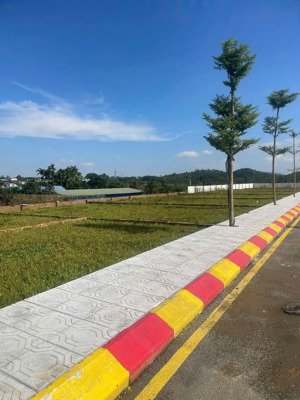 sinh lời cao phân lô lạc thủy, hòa bình, 200m2, full thổ cư, gần quốc lộ, cạnh hồ, giá chỉ 1.8 tỷ