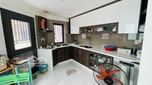 căn góc 3 mặt tiền, xe tải né, 5 tầng mới tinh, full nội thất p5, q11 giá 8,9 tỷ