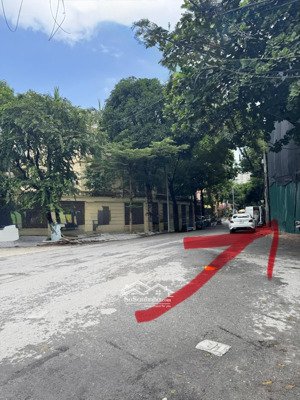 bán gấp 345m đất cổng đh qg gần ga metro, lõi cnc, fpt, chỉ 19.3tr/m2.