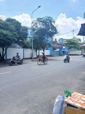 mtkd khu tân sơn nhì - đường hoa bằng đối diện trường thcs tân bình- 72m2 2 tầng giá chỉ 12,8 tỷ tl