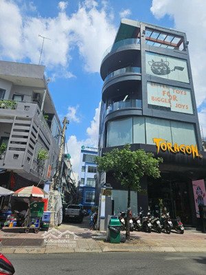 chính chủ bán gấp tòa nhà 3 mặt tiền võ thị sáu, quận 3, 6 tầng - hđt: 180 tr/ tháng, giá 52 tỷ