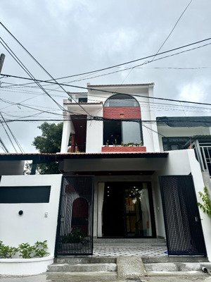 bán villa cao cấp phong cách châu âu hồ bơi rộng lớn