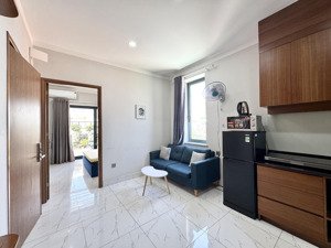 cho thuê căn hộ 1pn bancol siêu lớn chill sân vườn view tầng 7 thang máy full nt sẵn - sân bay