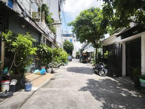 hàng hiếm - nhà 4 tầng - ngang khủng 5.5m - kề bên aeon mall tân phú