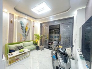 quận 7 - nhà đẹp 4 tầng phú thuận gần nguyễn văn quỳ full nội thất 4.9 tỷ tl