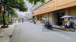 bán nhà chính chủ mặt phố la thành dt 42m2, mt 4m, 5 tầng, kinh doanh