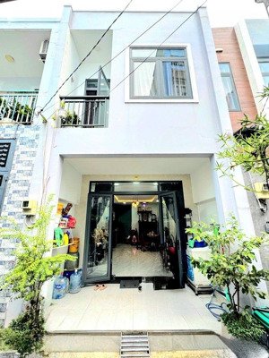 chỉ 4,15 tỷ. nhà đẹp 2 tầng hẻm thông 4m ngay mã lò - lê văn quới giáp tân phú. dt: 48m2 - 2pn 3wc
