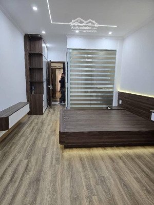 siêu phẩm thái hà 6 tầng thang máy