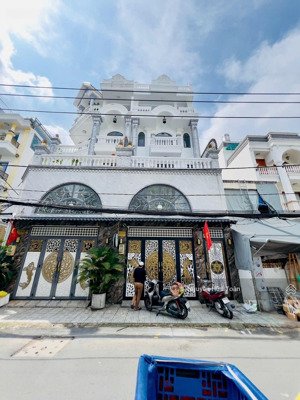 12,99t- 5tầng mặt tiền đường 12m thông - thang máy - full nội thất đường phan huy ích, quận gò vấp