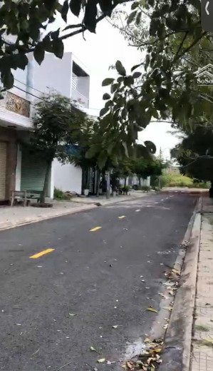 bán gấp lô đất tại chợ xuyên á, đức hòa, long an, 2,6 tỷ, diện tích 90m2, full thổ