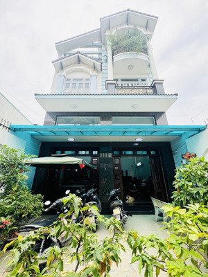 bán biệt thự khu vip tân sơn nhì, 190m2 ( 8x24m) chỉ hơn 80tr/m2 giá rẻ