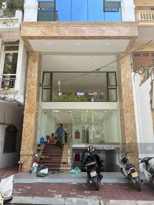 bán tòa vp mặt phố khu vực trường chinh, 100m2, 8 tầng 1 hầm thang máy đẹp, mặt tiền 6m, chỉ 58 tỷ