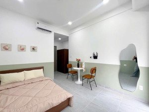 cho thuê căn hộ ban công full nội thất ở bùi đình túy gần đh văn lang, chợ bà chiểu ở bình thạnh