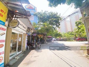 hiếm bán nhà cấp 4 xa la lô góc - kinh doanh - ô tô vào nhà dt 41m2 - mặt tiền khủng 7m-chỉ 12,4 tỷ