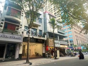 bán nhà mặt phố võ văn dũng, đống đa, 45m x 3 tầng, mặt tiền 3.5m, giá 26 tỷ, sổ vuông đẹp