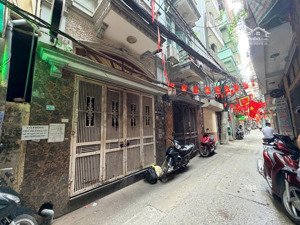 thật 100%! siêu hiểm! cầu giấy ngõ thông kinh doanh gần hồ gần phố giá cực tốt!