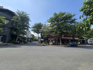 cho thuê nhà góc 2 mặt tiền kinh doanh, đường cao đức lân, an phú, q.2, dt 10x20m, 70 triệu