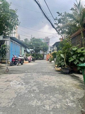 bán gấp hẻm nhựa 8m thông, ngay tô hiệu, hoà bình, luỹ bán bích, 2 tầng đúc, dt: 4x17 (68m2) hơn 6t