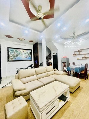 bán nhà trung tâm thanh trì - ngõ ô tô - full nôin thất