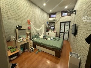 chính chủ bán nhà mặt
ngõ văn hương vừa ở vừa kinh doanh 35m2 7,5 tỷ