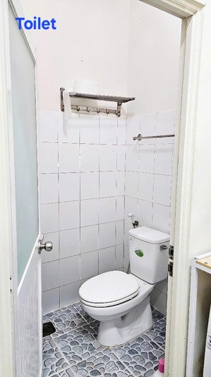 cần bán gấp căn hộ 212b nguyễn trãi thang bộ tầng 2, trung tâm quận 1